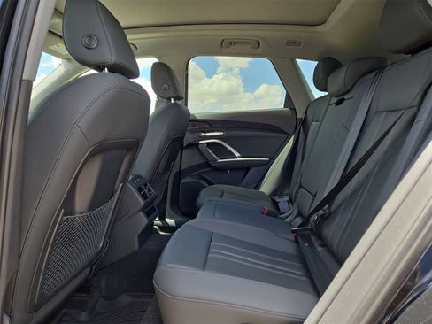 New 2025 Audi Q5 Premium image 13