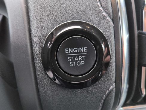Used 2025 Ford Expedition Max Platinum AWD/4WD image 19