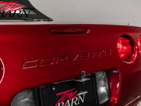 Used 2001 Chevrolet Corvette Convertible w/ Preferred Equipment Group2 image 20
