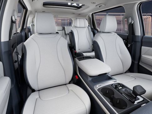 New 2026 Kia Carnival SX Prestige FWD image 18