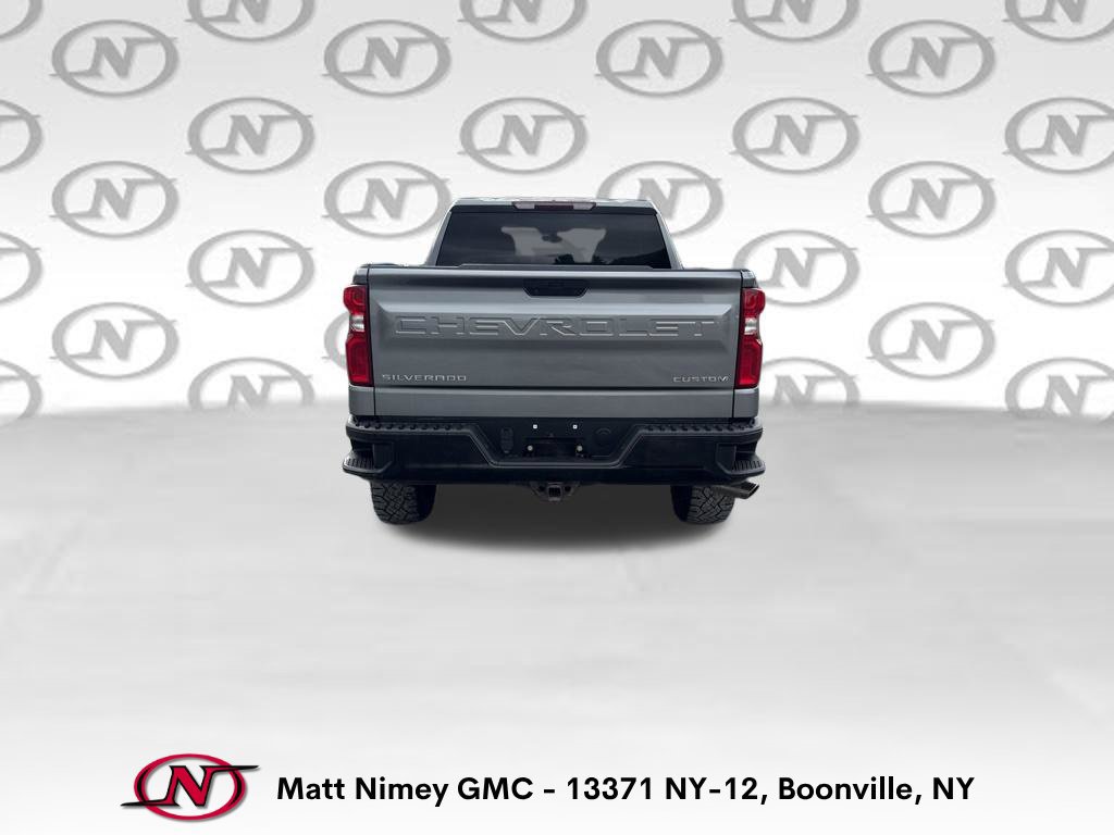 Used 2021 Chevrolet Silverado 1500 Custom Trail Boss AWD/4WD image 4