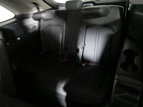 Certified 2025 MAZDA CX-90 3.3 Turbo w/ Preferred Package image 33