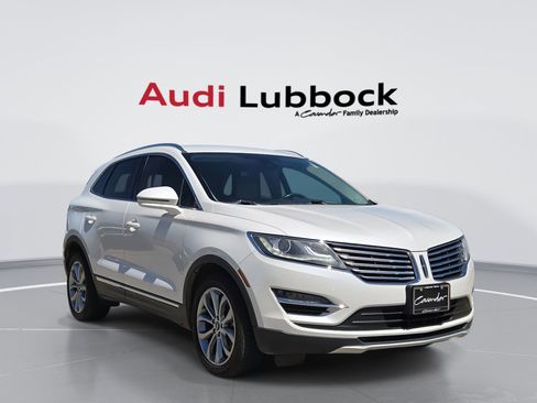 Used 2017 Lincoln MKC Select w/ Select Plus Package FWD image 1