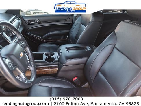 Used 2016 Chevrolet Suburban LT image 16