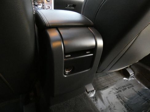 Used 2016 Volvo XC60 T6 Platinum image 42