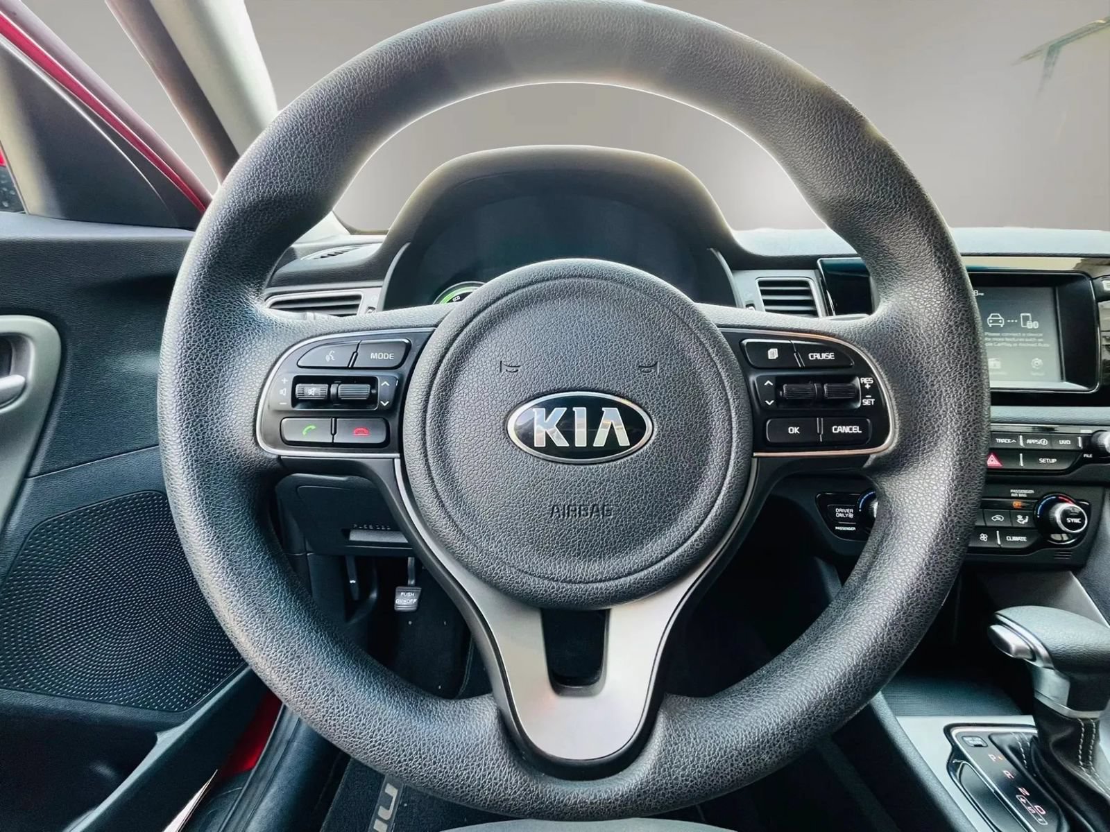 Used 2017 Kia Niro LX FWD image 18