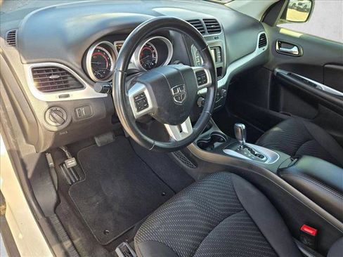 Used 2018 Dodge Journey SE w/ Popular Equipment Group image 10