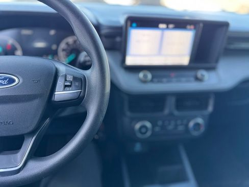 Used 2022 Ford Maverick XL image 8