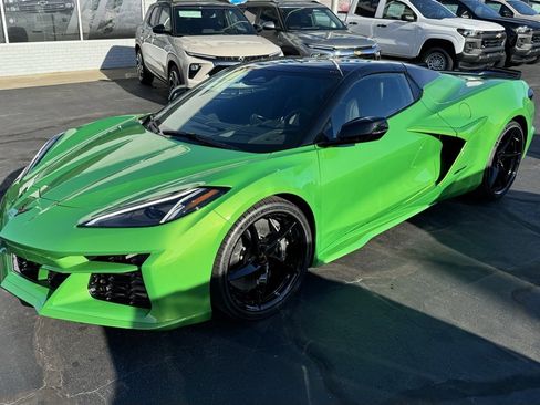 New 2026 Chevrolet Corvette E-Ray image 2