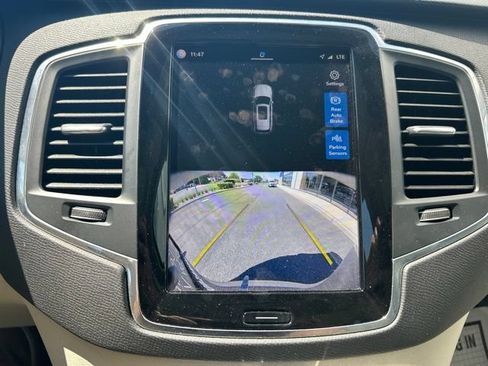 Used 2025 Volvo XC90 B5 Core w/ Climate Package AWD/4WD image 24