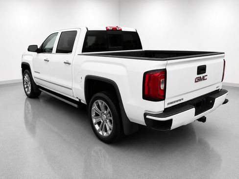 Used 2017 GMC Sierra 1500 Denali w/ Denali Ultimate Package AWD/4WD image 3