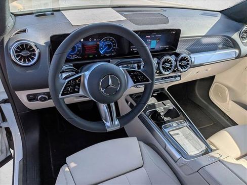Certified 2025 Mercedes-Benz EQB 250+ image 9