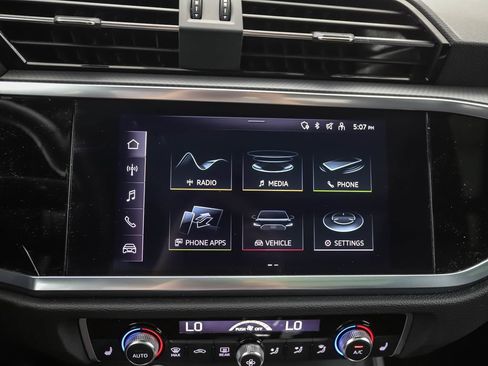 Used 2022 Audi Q3 2.0T Premium Plus AWD/4WD image 15