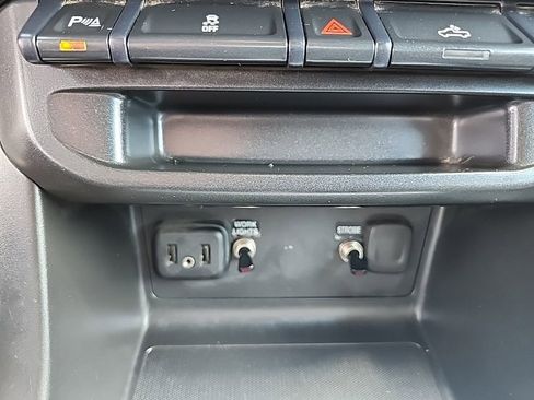 Used 2022 Chevrolet Colorado LT w/ Fleet Safety Package image 28