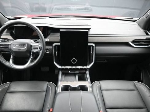 Used 2024 GMC Acadia Denali AWD/4WD image 19
