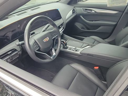 Used 2026 Cadillac CT5 Premium Luxury RWD image 10