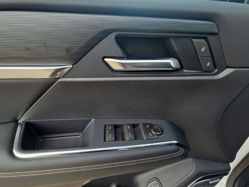 New 2026 GMC Acadia Elevation w/ Elevation Premium Package FWD image 29
