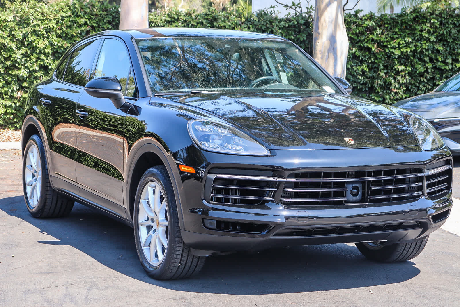 Used 2021 Porsche Cayenne Coupe AWD/4WD image 3
