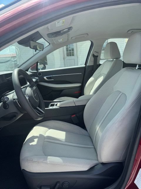 Used 2025 Hyundai Sonata SEL FWD image 12