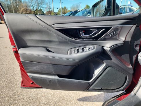 Used 2022 Subaru Outback Limited image 18