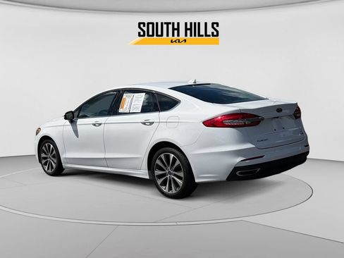 Used 2020 Ford Fusion SE AWD/4WD image 3