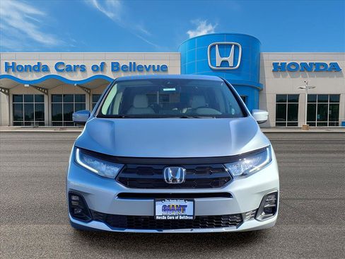 New 2026 Honda Odyssey Touring image 12