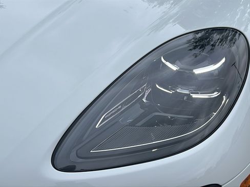 New 2026 Porsche Macan AWD/4WD image 11