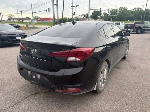 Used 2019 Hyundai Elantra SEL FWD image 19