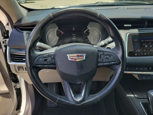 Used 2019 Cadillac XT4 Premium Luxury w/ Cold Weather Package FWD image 31