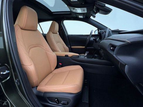 Certified 2025 Lexus UX 300h AWD w/ Accessory Package (Z1) image 15
