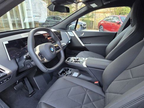 New 2026 BMW iX xDrive60 image 4
