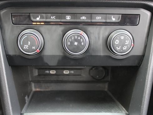 Certified 2022 Volkswagen Taos S image 16