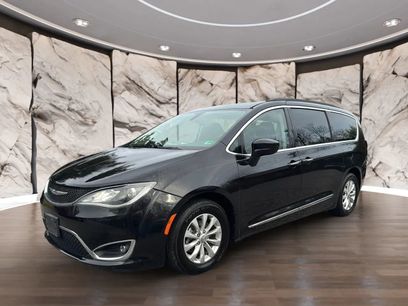 Used 2017 Chrysler Pacifica Touring-L
