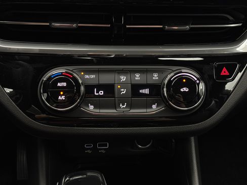 New 2026 Buick Envista Sport Touring w/ Convenience I Package FWD image 24