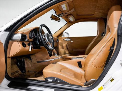 Used 2012 Porsche 911 Carrera 4S image 17