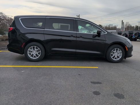 New 2026 Chrysler Voyager LX FWD image 2