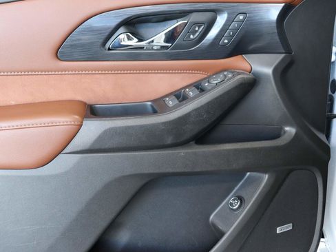 Certified 2021 Chevrolet Traverse High Country image 18