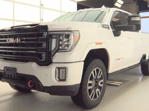 Used 2022 GMC Sierra 3500 AT4 w/ AT4 Preferred Package image 2