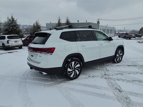 Used 2024 Volkswagen Atlas SE image 9