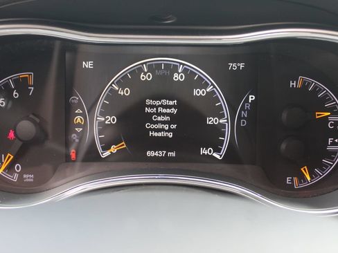 Used 2022 Jeep Grand Cherokee Limited AWD/4WD image 17