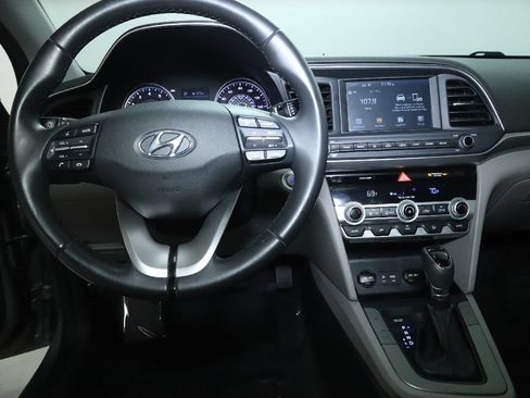 Used 2020 Hyundai Elantra Value Edition w/ Cargo Package (C1) FWD image 29