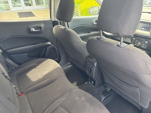 Used 2021 Jeep Compass Sport AWD/4WD image 14
