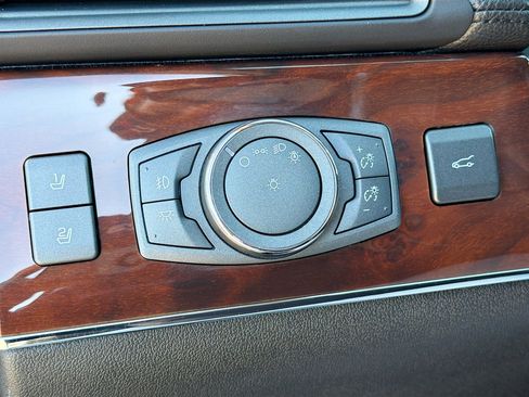 Used 2014 Lincoln MKX Base w/ Equipment Group 101A image 33