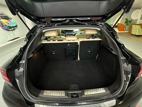 Used 2017 INFINITI QX30 Premium w/ Navigation Package image 41