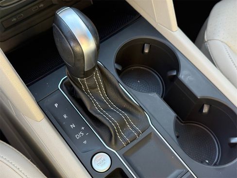 Used 2023 Volkswagen Atlas SE image 17