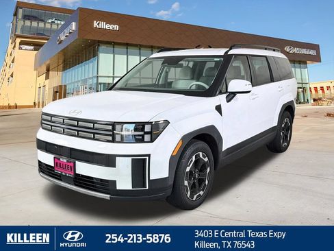 Used 2024 Hyundai Santa Fe SEL FWD image 3