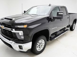 Used 2025 Chevrolet Silverado 2500 LT w/ Convenience Package AWD/4WD video 2