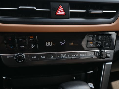 Used 2024 Kia Seltos EX image 20