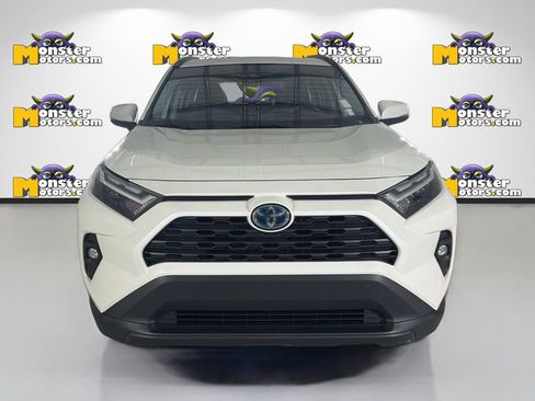 Used 2022 Toyota RAV4 XLE Premium image 1