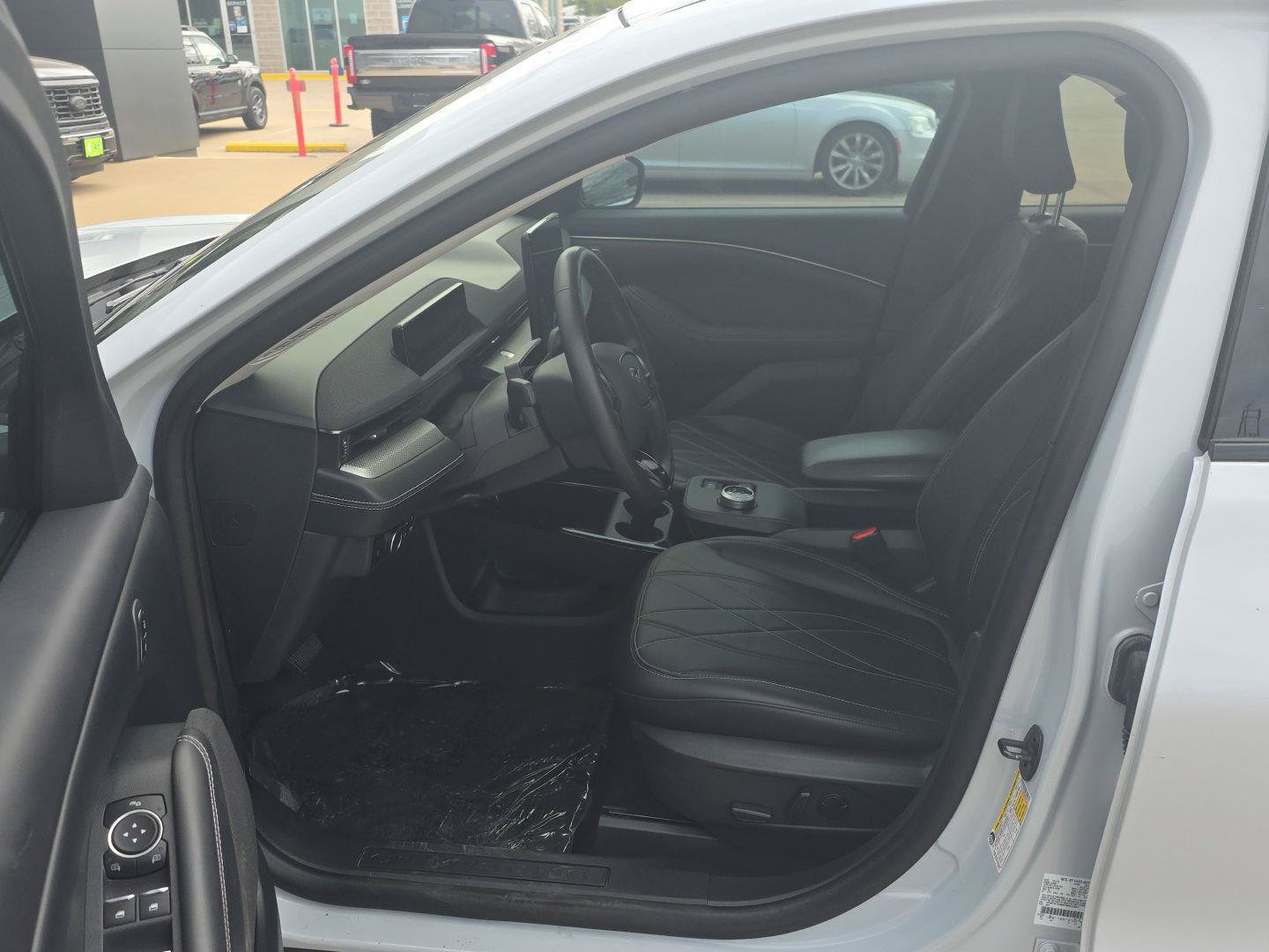 Used 2023 Ford Mustang Mach-E Select RWD image 11